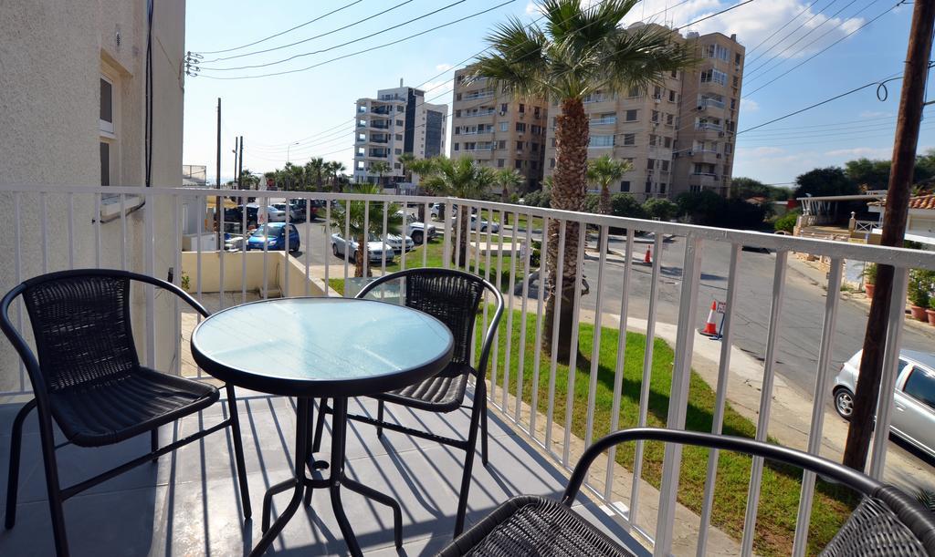 Mackenzie Blu Beach Studio Ларнака Экстерьер фото